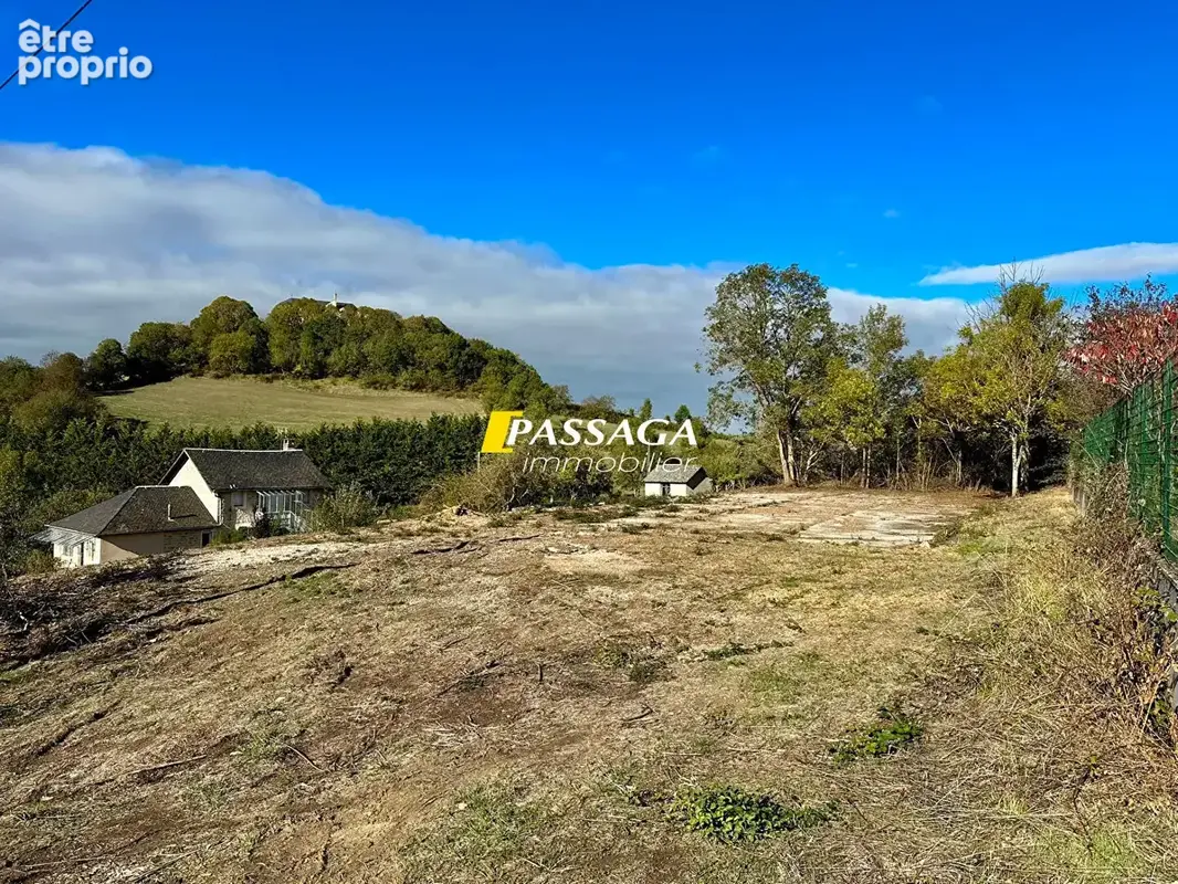 A VENDRE - Terrain à bâtir de 1 181 m² - SEVERAC D'AVEYRON - photo 4