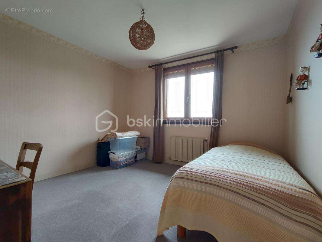 Maison à SAINT-NICOLAS-DE-LA-GRAVE