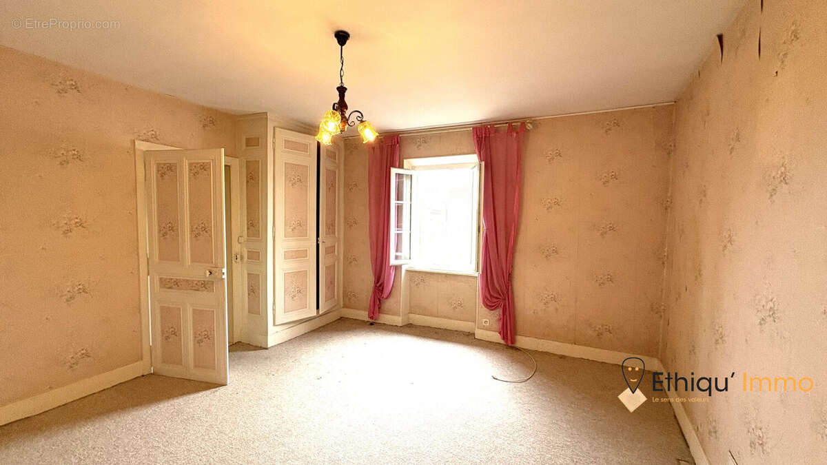 Maison à VENDEUVRE-SUR-BARSE
