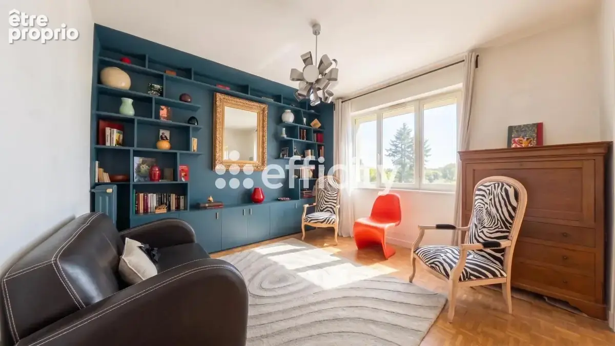 Appartement à BOURG-LA-REINE