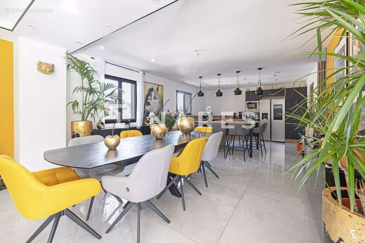 Maison à PLAN-D'AUPS-SAINTE-BAUME