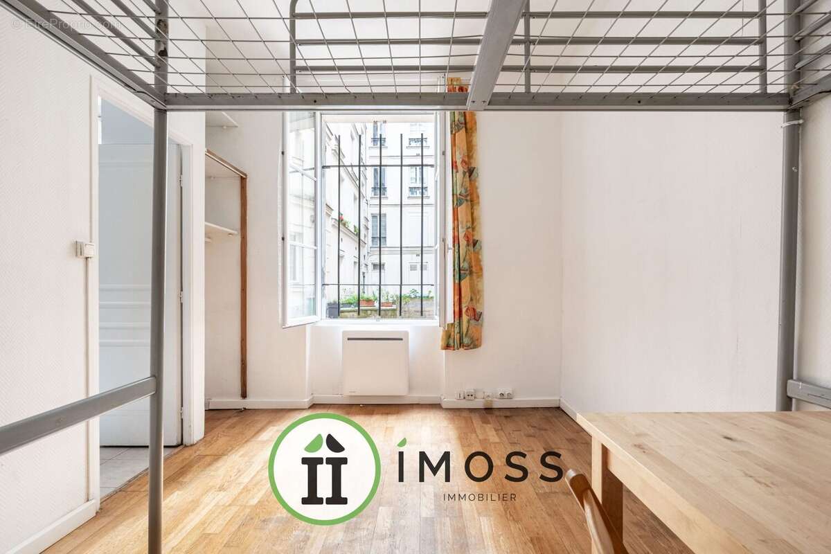 Appartement à PARIS-18E