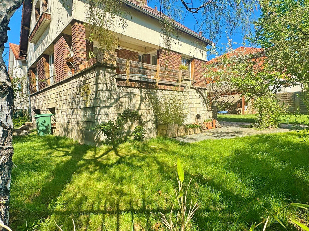 Maison à L'HAY-LES-ROSES