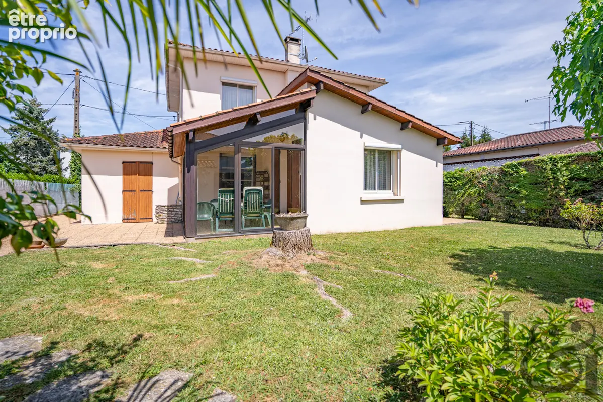 Villa traditionnelle avec dépendance à vendre à Villeneuve-sur-Lot - photo 2