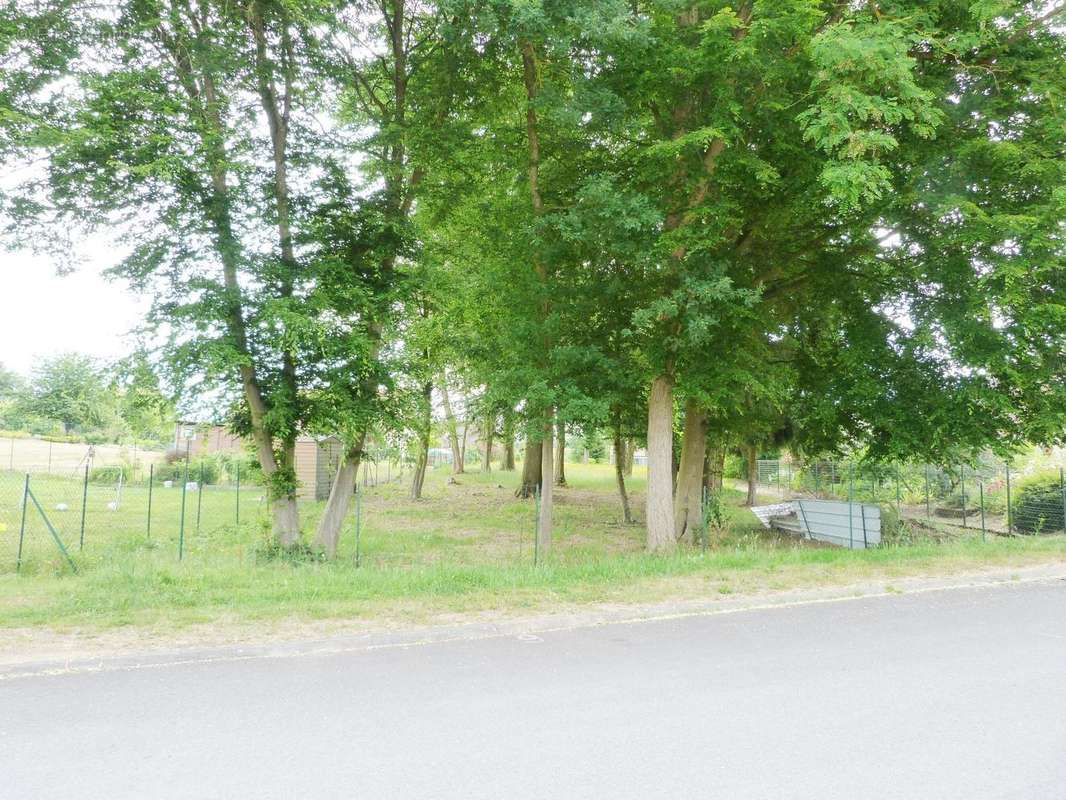 Terrain à bâtir d'une superficie de 1745 m² - Terrain à MONS-EN-LAONNOIS