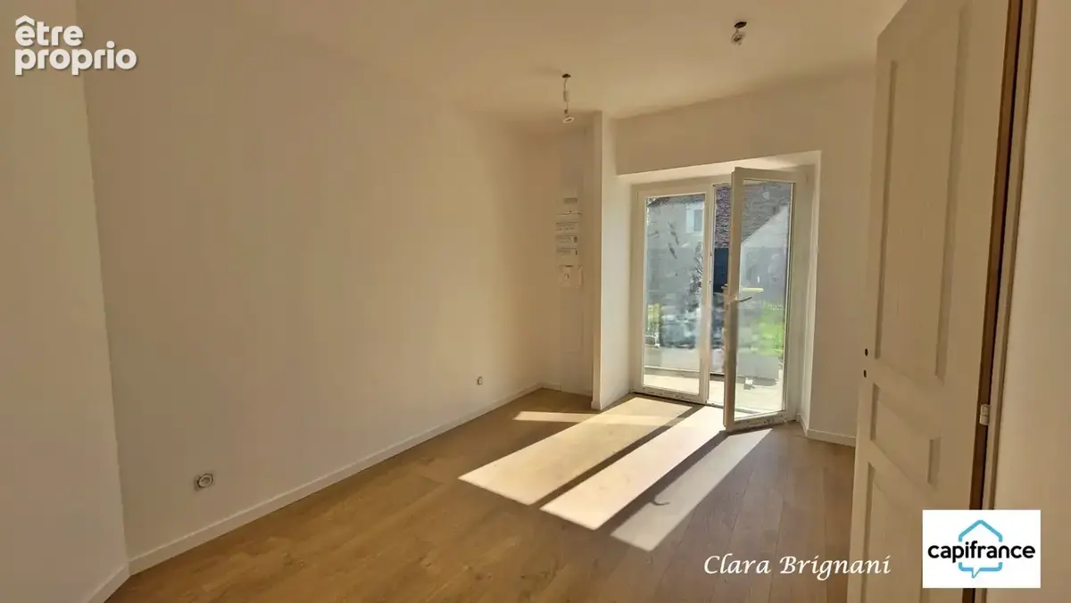 Maison de ville rénovée à vendre, 4 pièces, jardin - SAINT VRAIN - photo 7