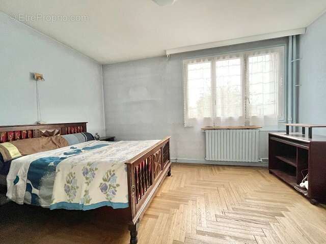 Appartement à MAISONS-ALFORT