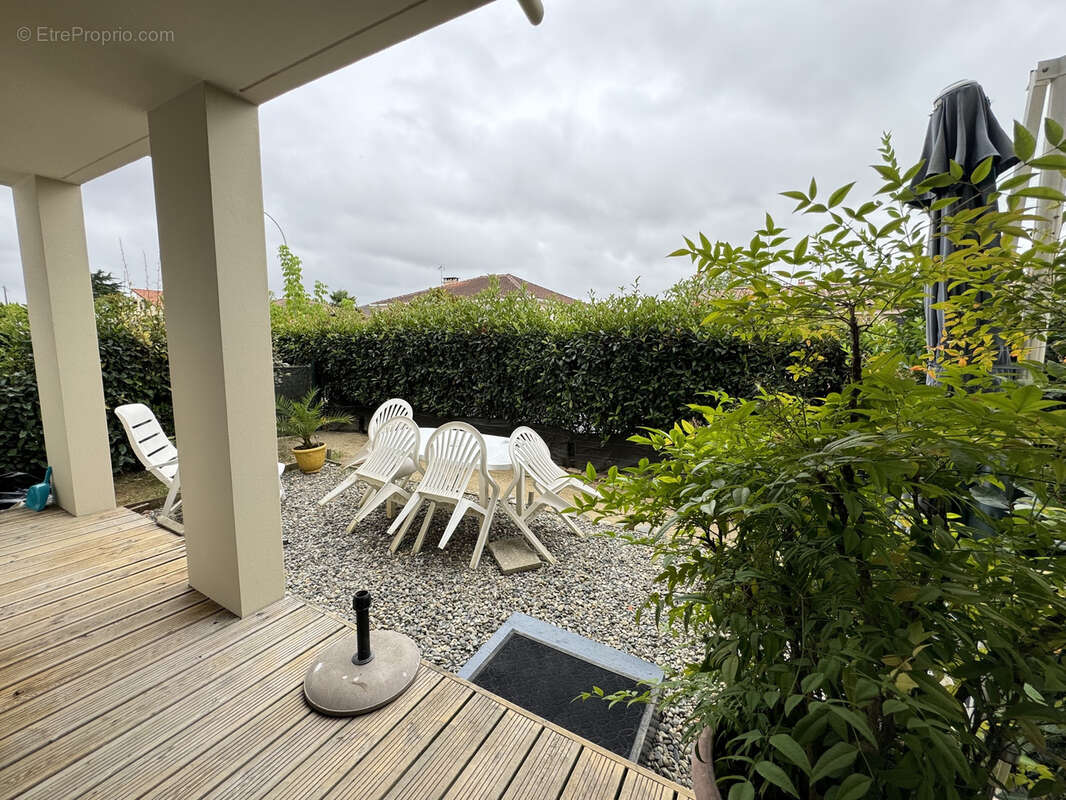 APPARTEMENT T1 DE 34 M2 avec terrasse et jardin - photo 6