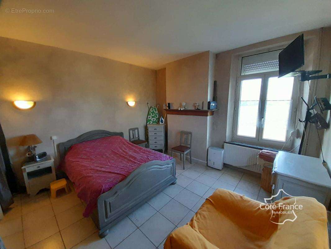 Maison à LA CAPELLE