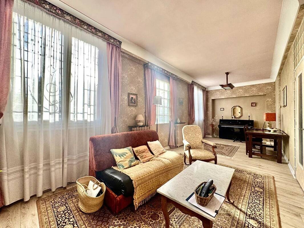 Maison à BOIS-COLOMBES