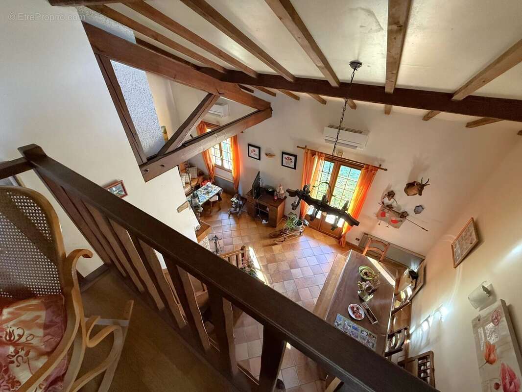 Maison à CHAMP-SUR-DRAC