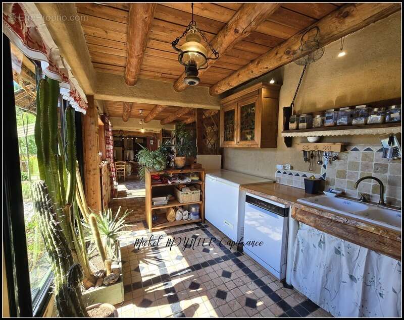 Aux Seyes, commune de Champcella, grande maison de montagne rénovée pour résidence principale, gîte ou chambres d’hôtes - photo 7