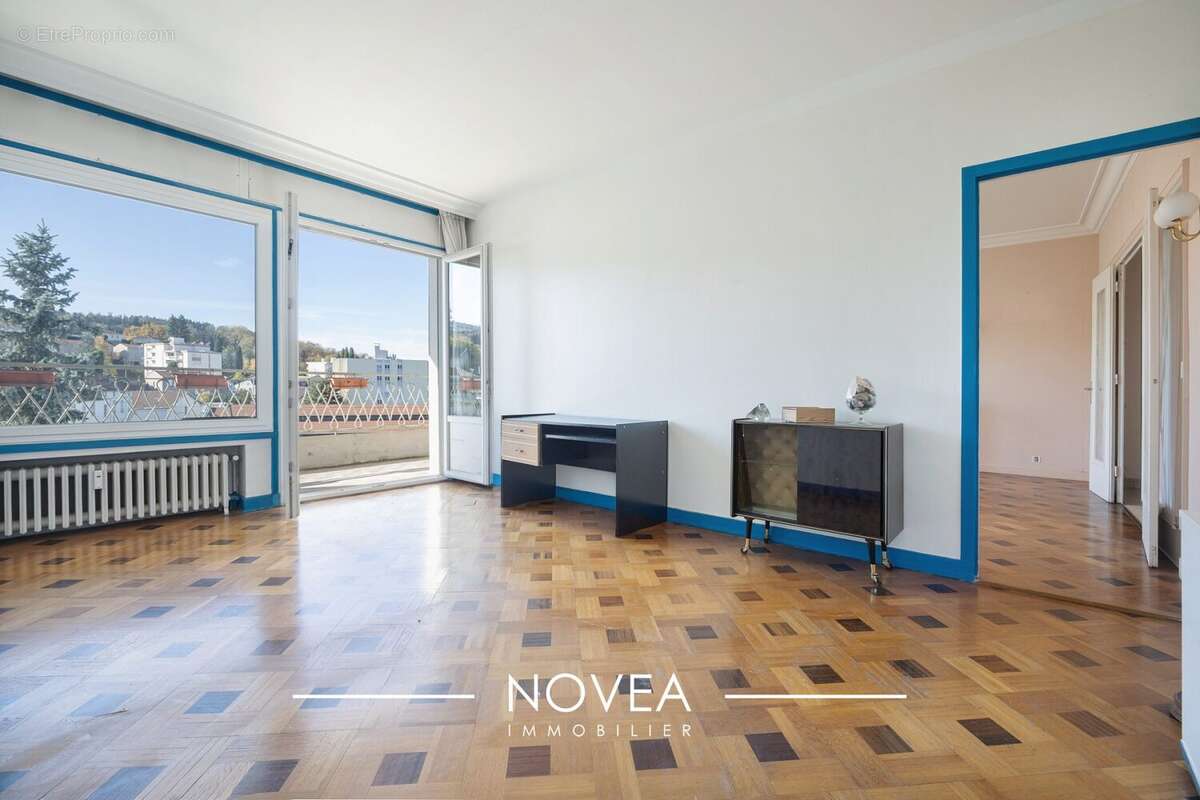 Appartement à SAINT-ETIENNE