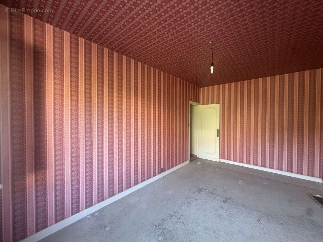 Chambre 2 - Appartement à BORDEAUX