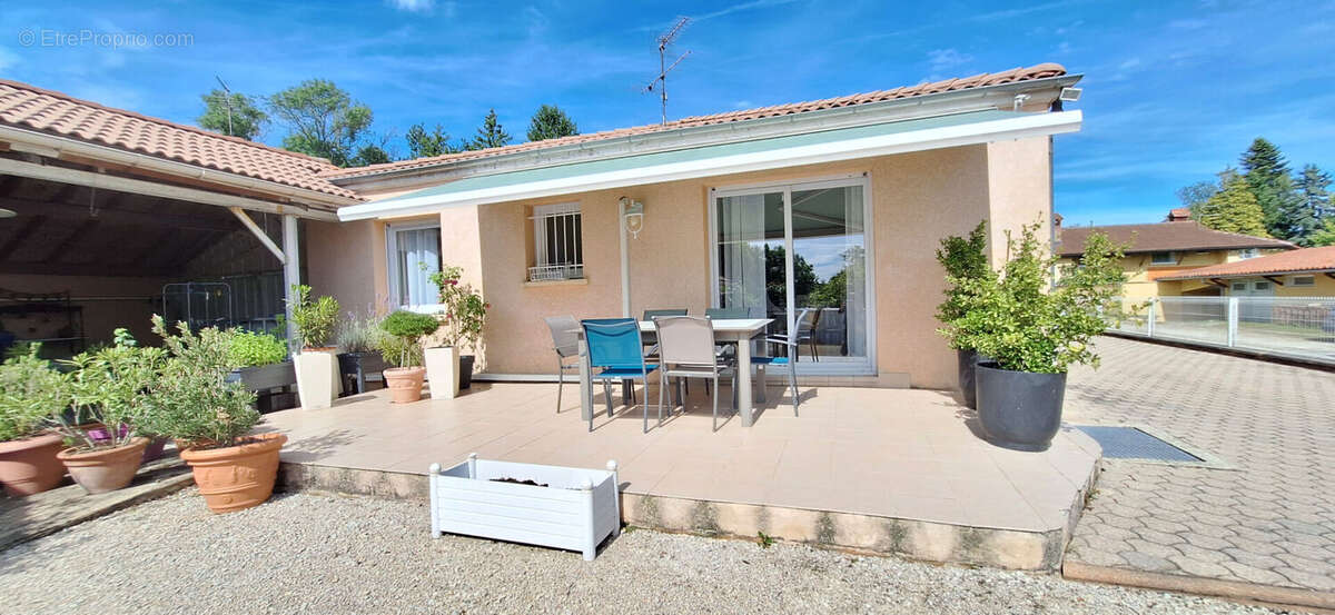 Maison à BUELLAS