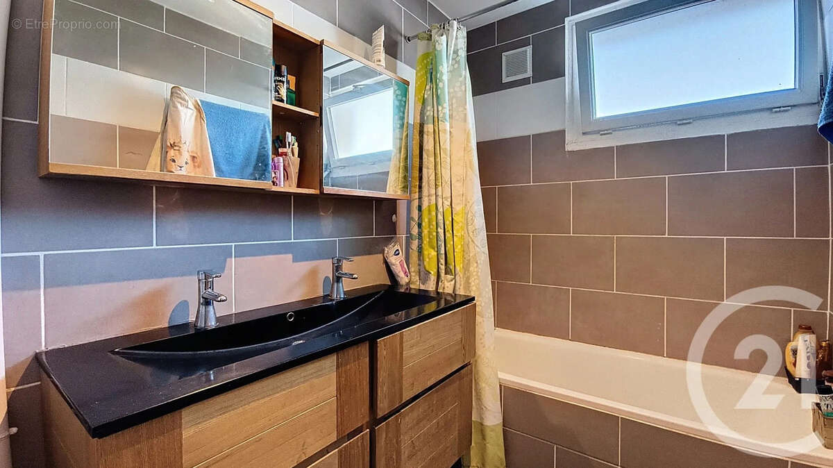 Appartement à FEYZIN
