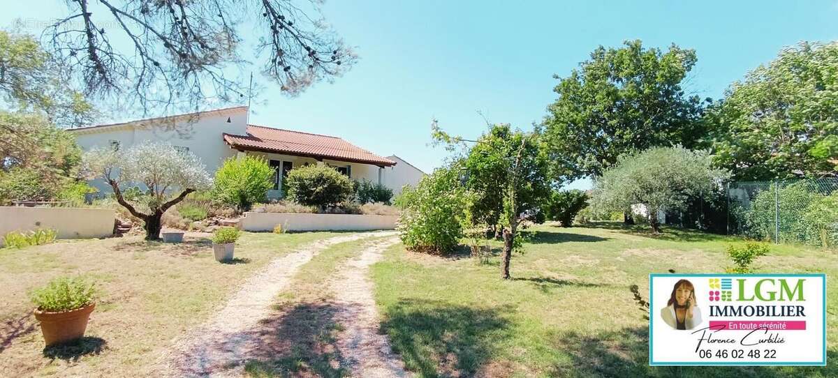 Maison à SAINT-VICTOR-DE-MALCAP