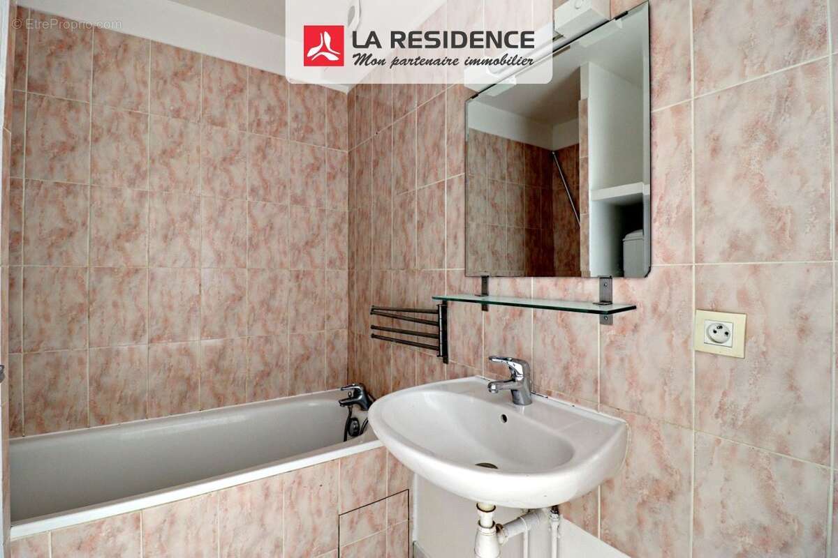 Appartement 56 m² à Chanteloup-Les-Vignes  - photo 8