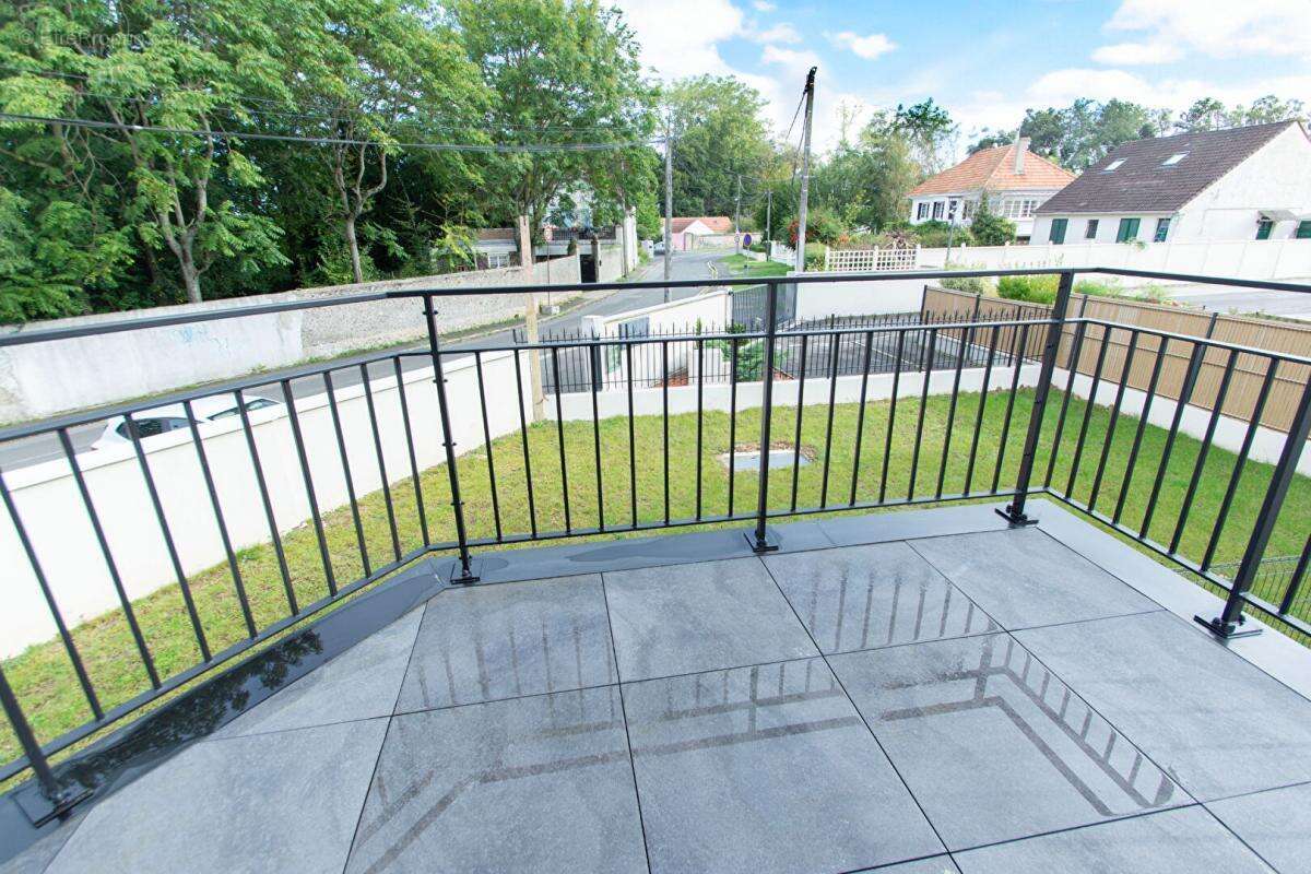 Appartement à SAINT-GERMAIN-LES-ARPAJON