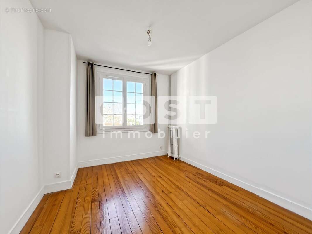 Appartement à BOIS-COLOMBES