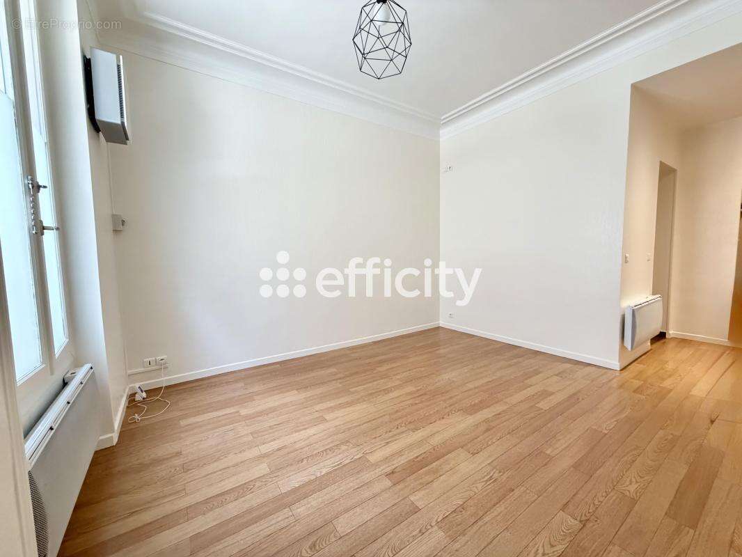 Appartement à PARIS-12E