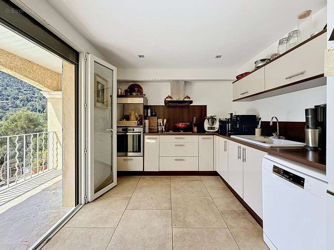 Maison à TOURRETTE-LEVENS