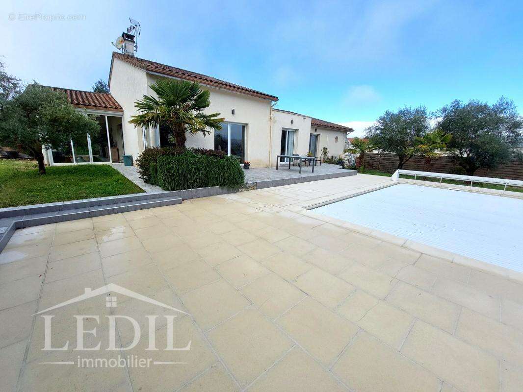 Maison à LAGARDELLE