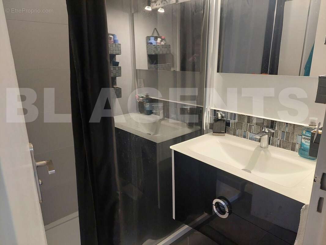 20251201_104452 - Appartement à TROYES