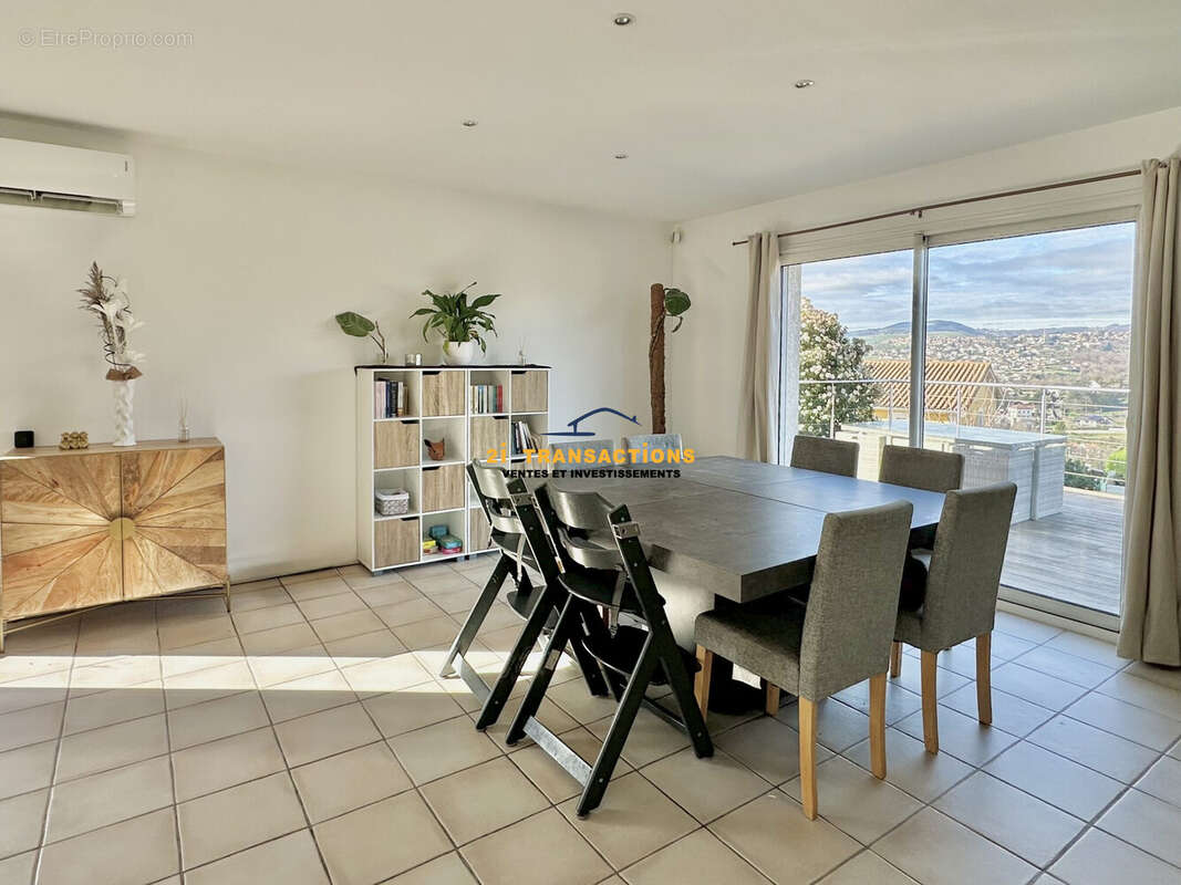 Maison à RIVE-DE-GIER