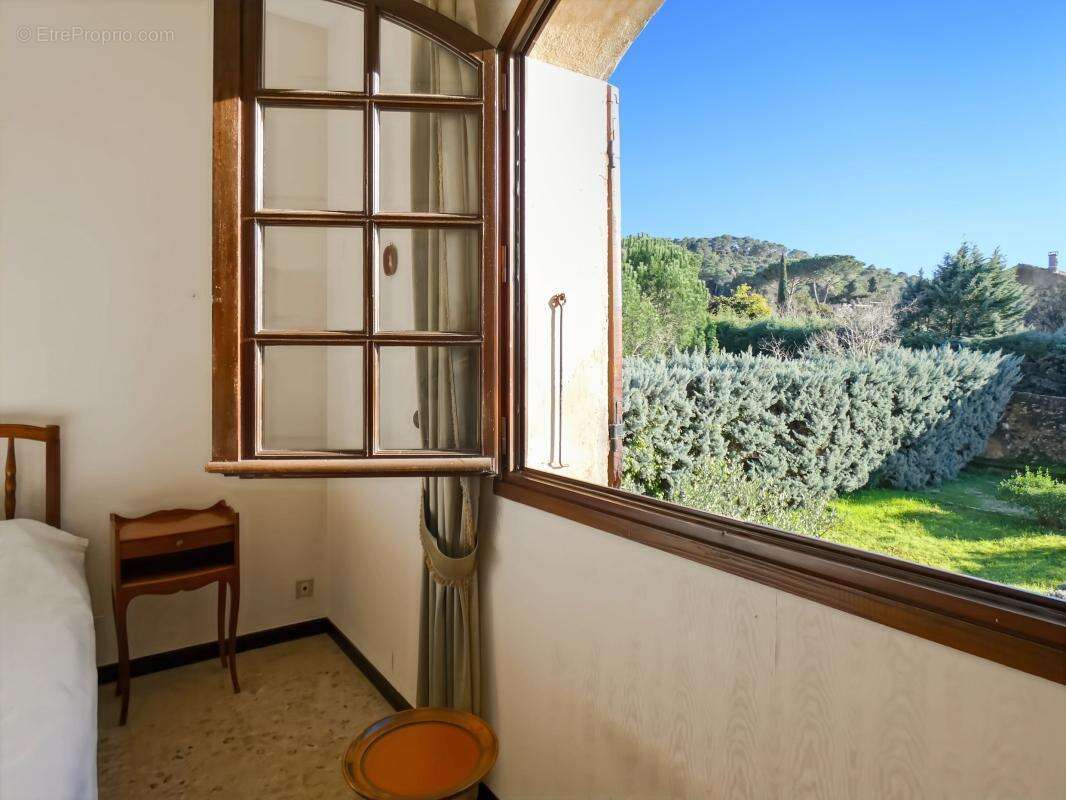 Maison à BAGNOLS-SUR-CEZE