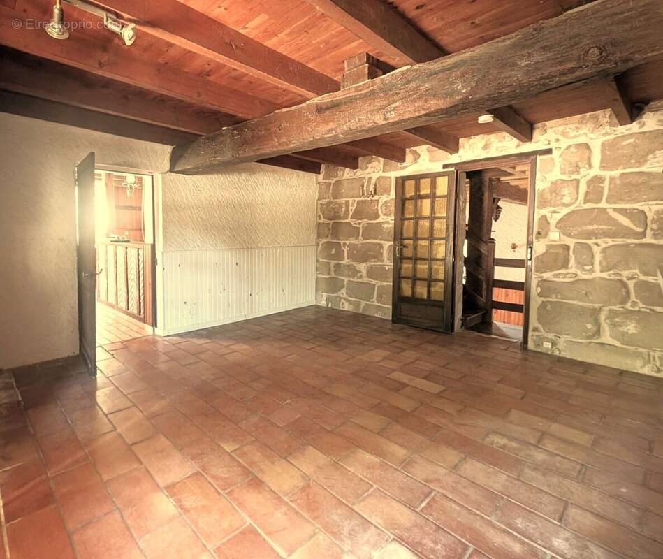 Maison à LAVERGNE
