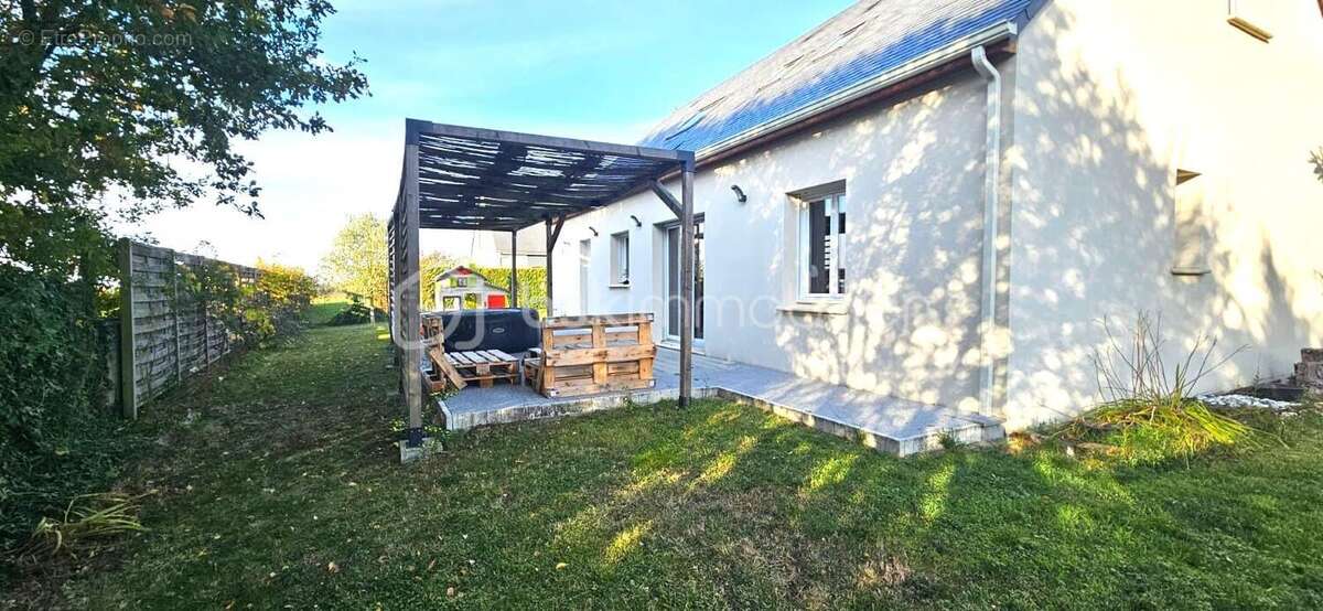 Maison à CINQ-MARS-LA-PILE