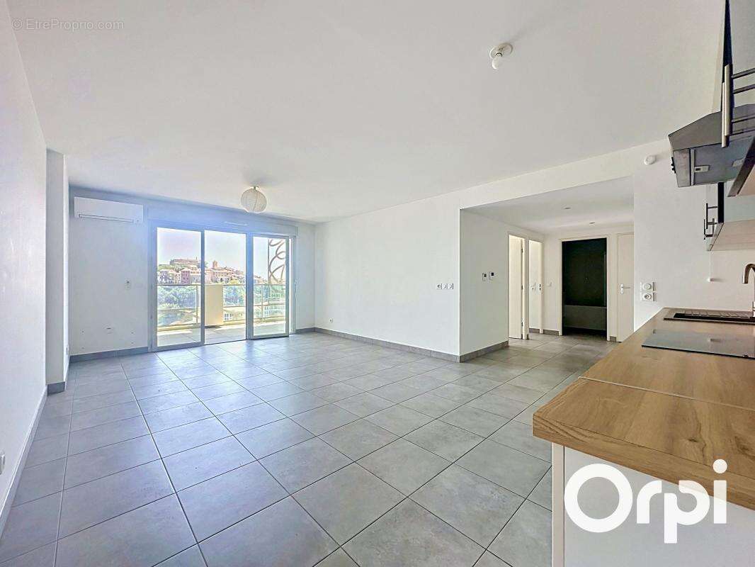 Appartement à GATTIERES