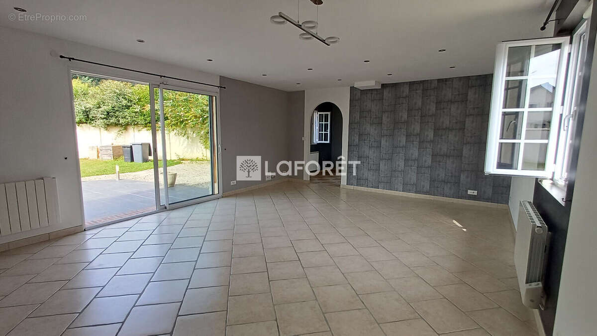 Maison à SAINT-CLAIR-SUR-EPTE