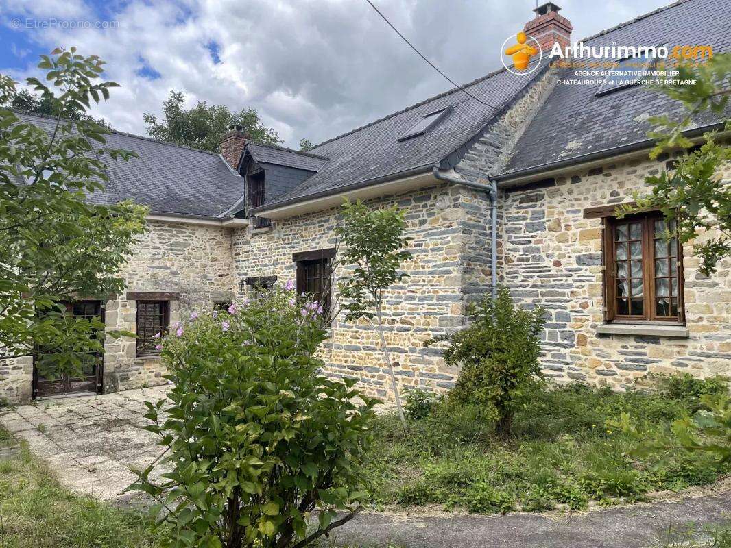 Maison à DOMAGNE