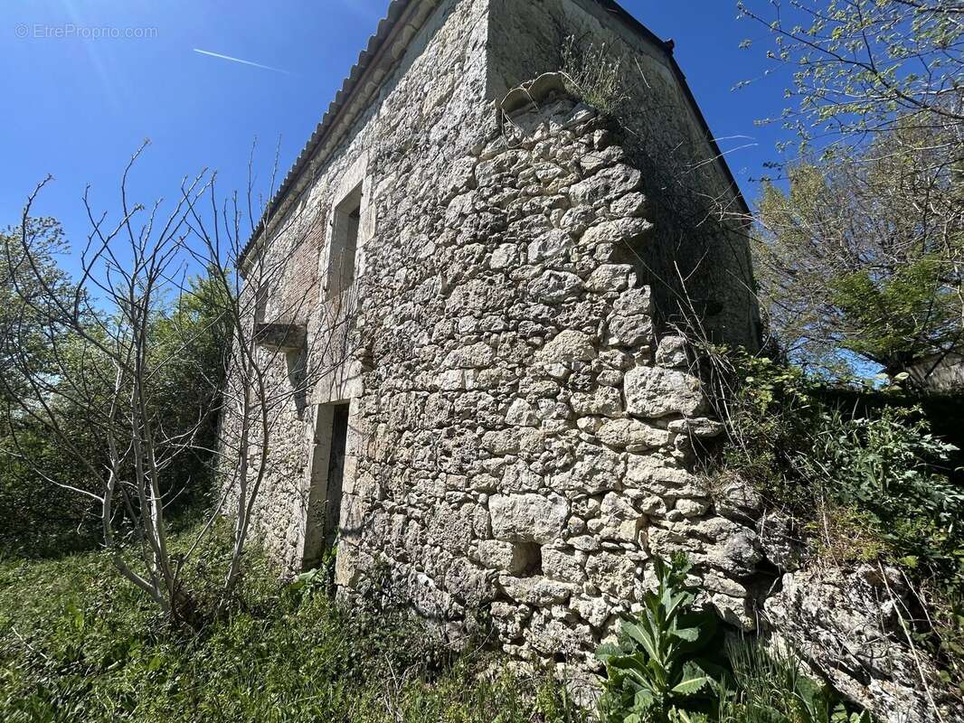 Maison à LACOUR