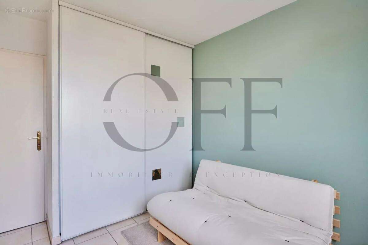 Appartement à MARSEILLE-2E