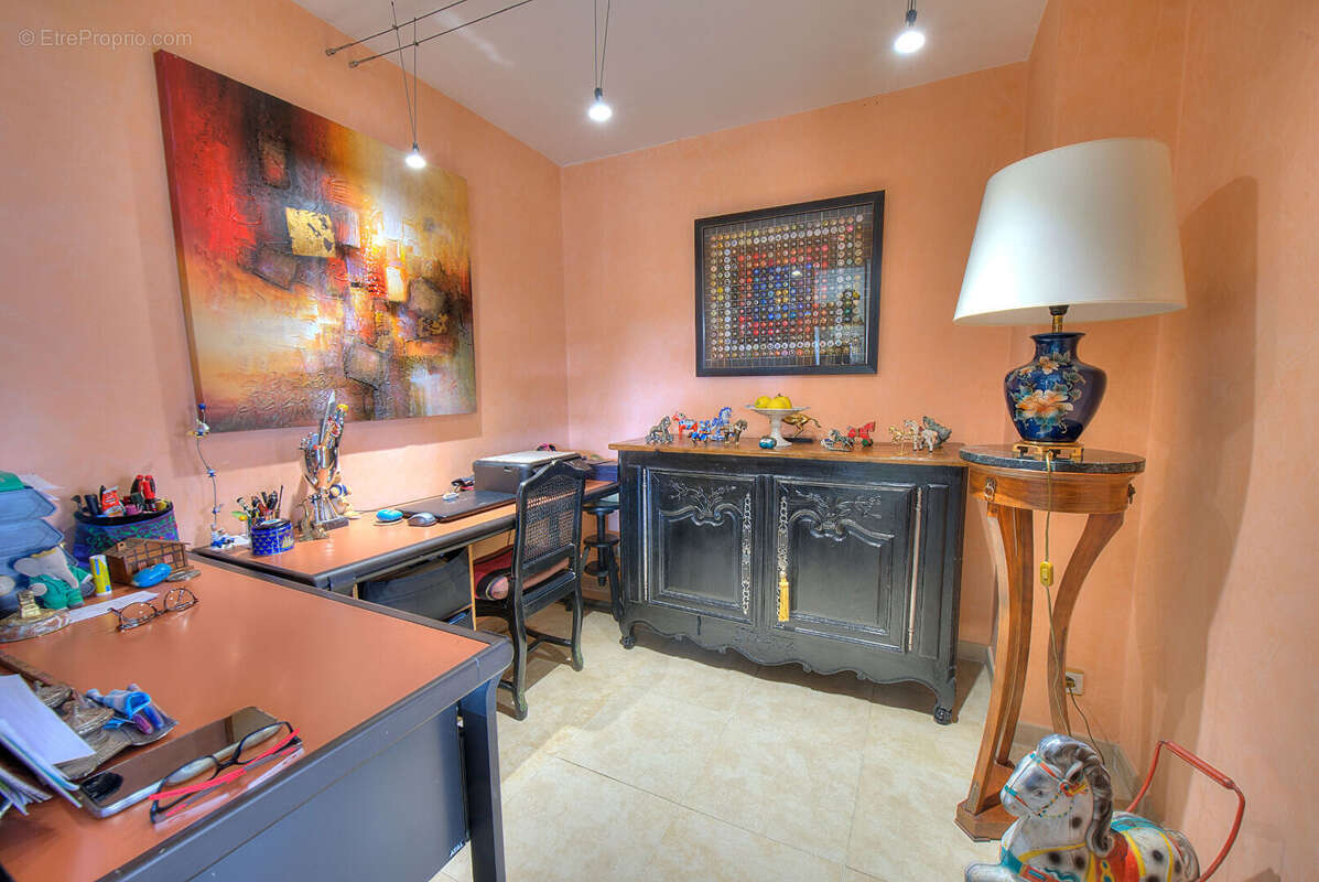 Appartement 3 pieces 84 m2 piscine commerces saint-raphael - photo 8