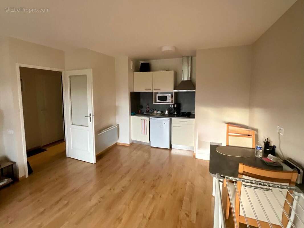 Photo 3 - Appartement à SAINT-DOULCHARD