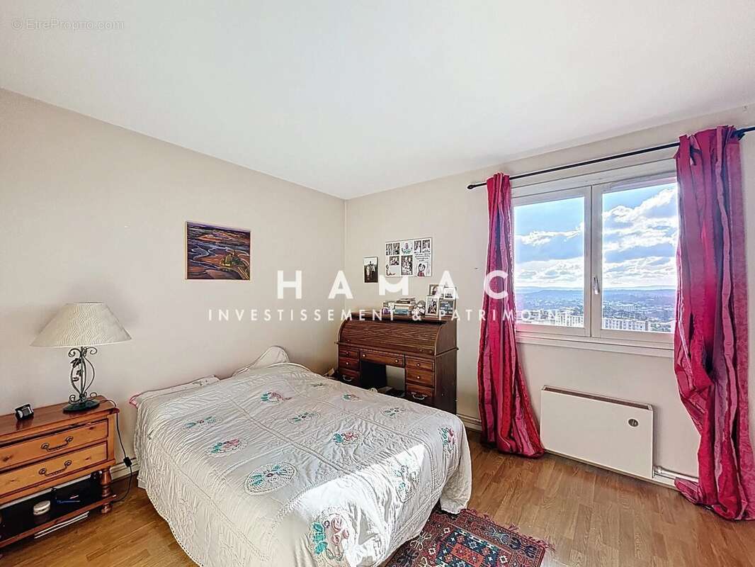 Appartement à SAINTE-FOY-LES-LYON