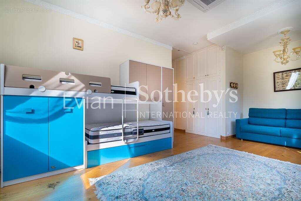 Appartement à EVIAN-LES-BAINS