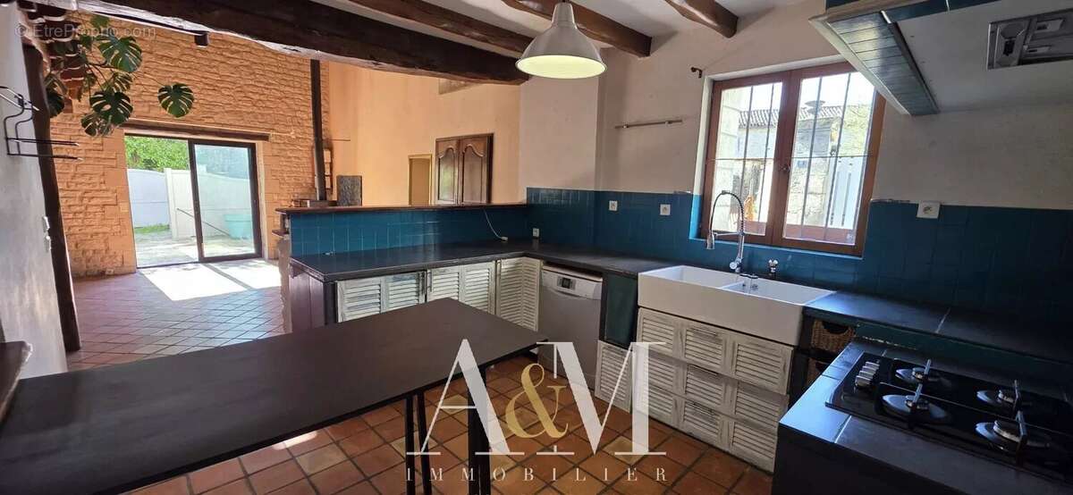 Maison à SAINT-AMANT-DE-BOIXE