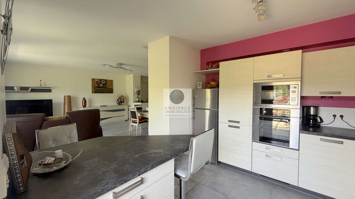 Appartement en dernier étage avec vue dégagée sur les montagnes - photo 7