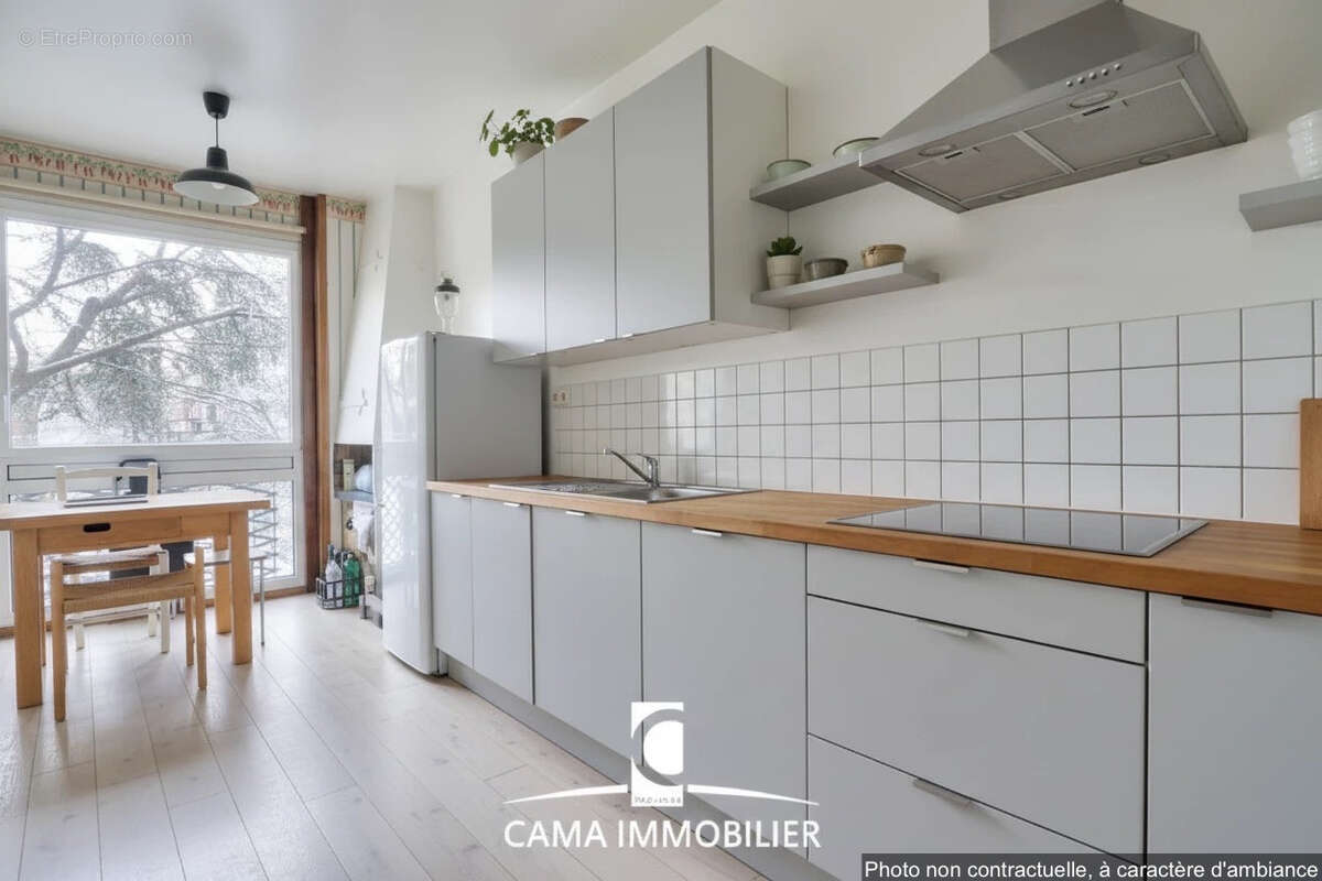 Appartement à FONTENAY-LE-FLEURY
