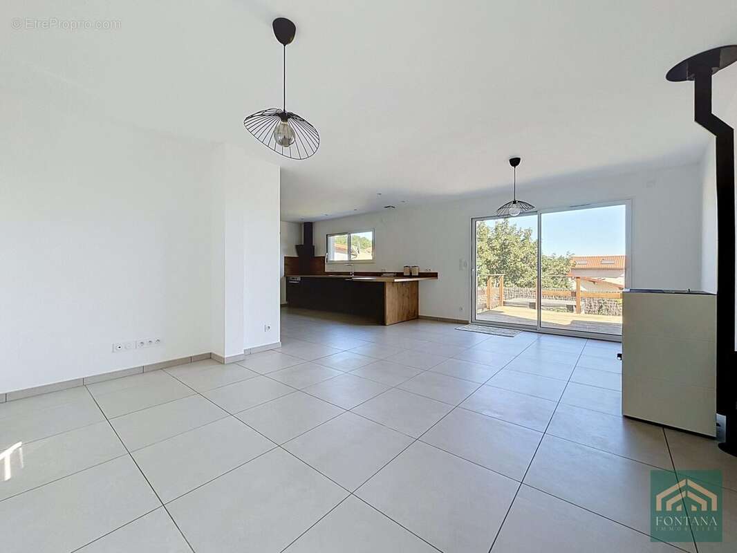 Maison 105 m² à Enval  - photo 7