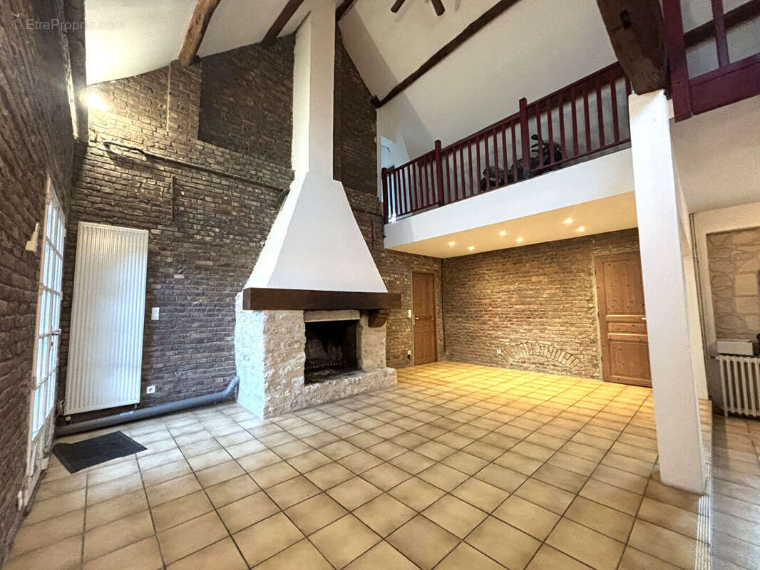 Maison à SAINTE-GENEVIEVE