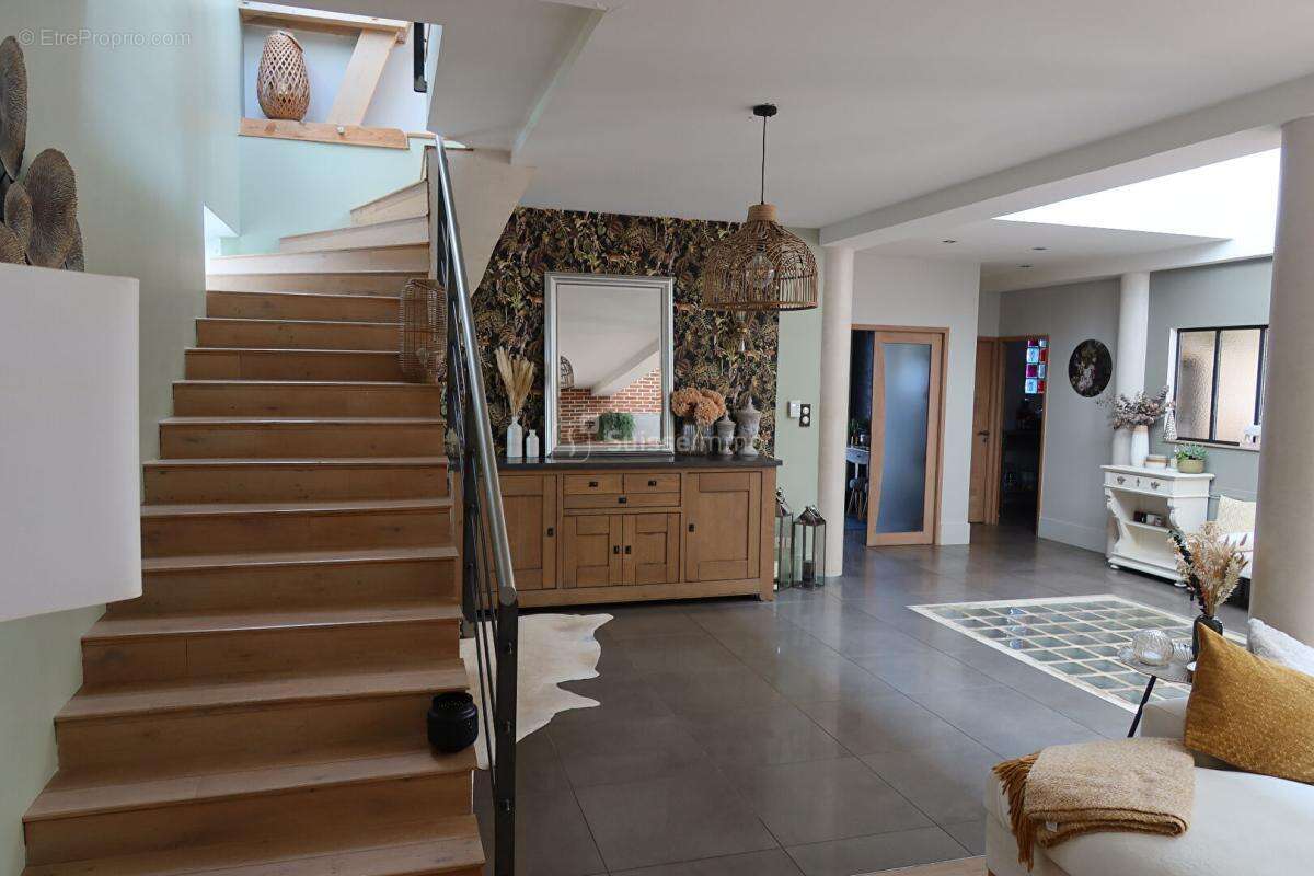 Maison d'architecte BesanÇon 7 pièce(s) 272 m2 - photo 5