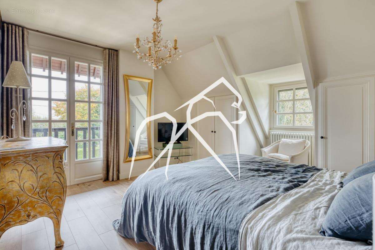 Maison à ISNEAUVILLE