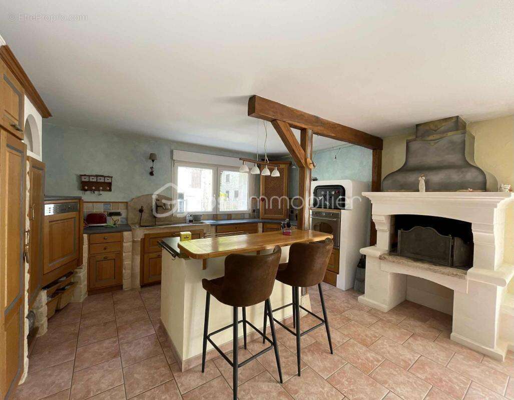 Maison rénovée à vendre - Chevillon - 225 m² - photo 4