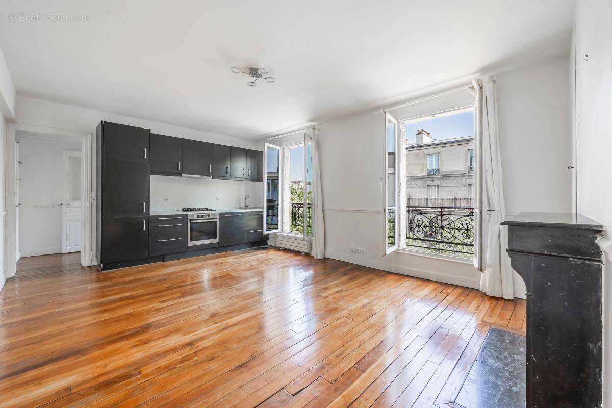 Appartement à PARIS-12E